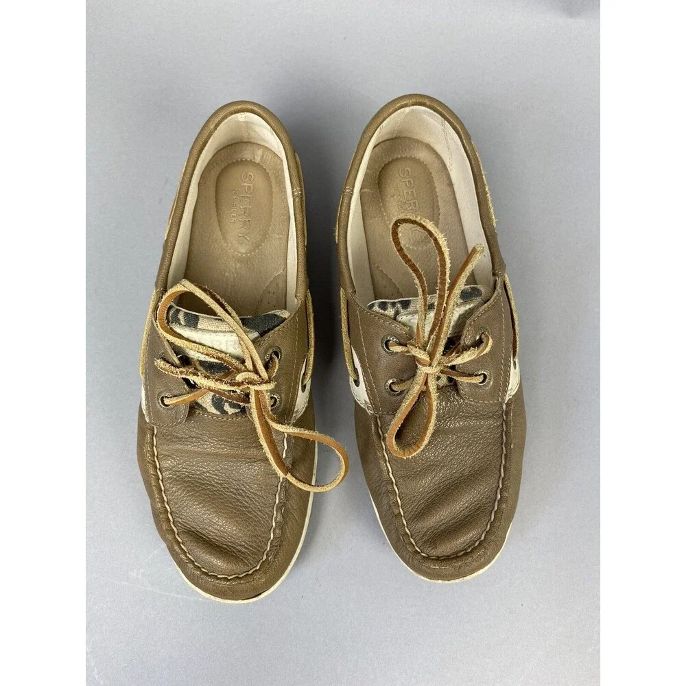 Sperry 2 Women’s 8M Eye Boat Shoe Beige Animal Print Leather Upper Loafer